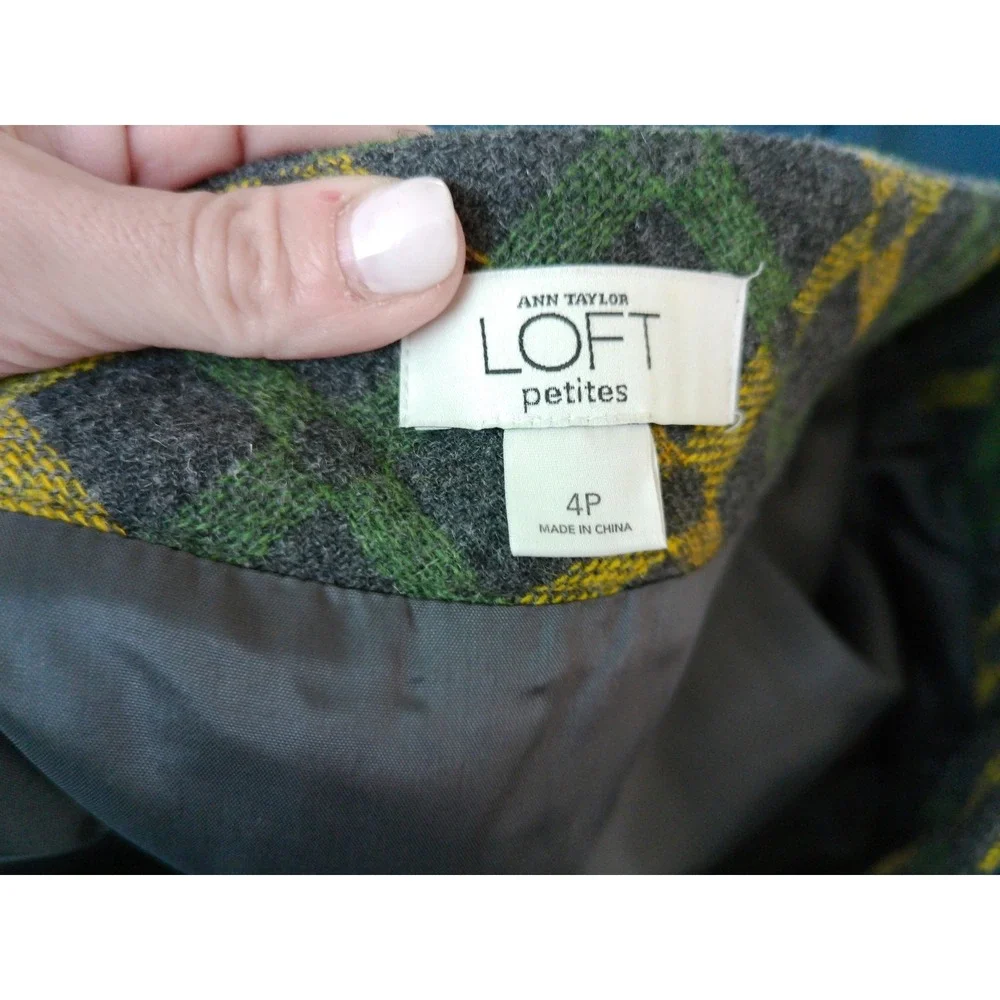 Ann Taylor Loft Skirt Womens 4P Gray Green Yellow Plaid Wool Blend Buckle A-Line